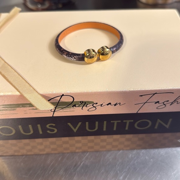 Louis Vuitton Bracelet - Picture 1 of 5